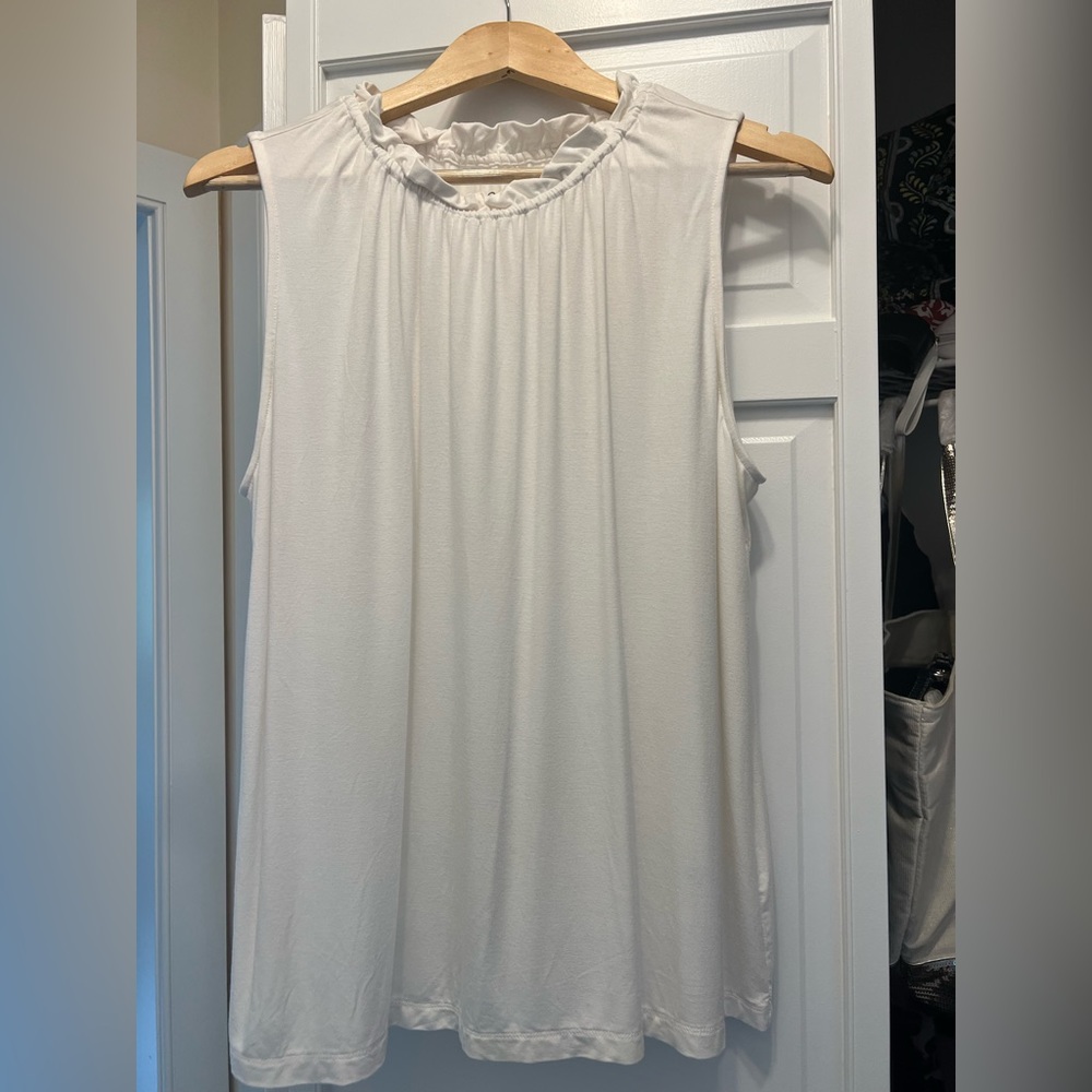 LOFT large white sleeveless blouse
